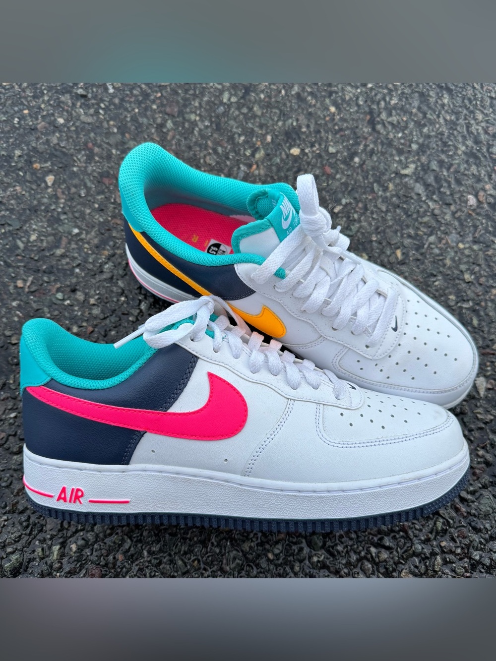 Nike Air Force 1 Low ‘07 90s Shoes Men’s 9.5 Casual Athletic Sneakers Neon White